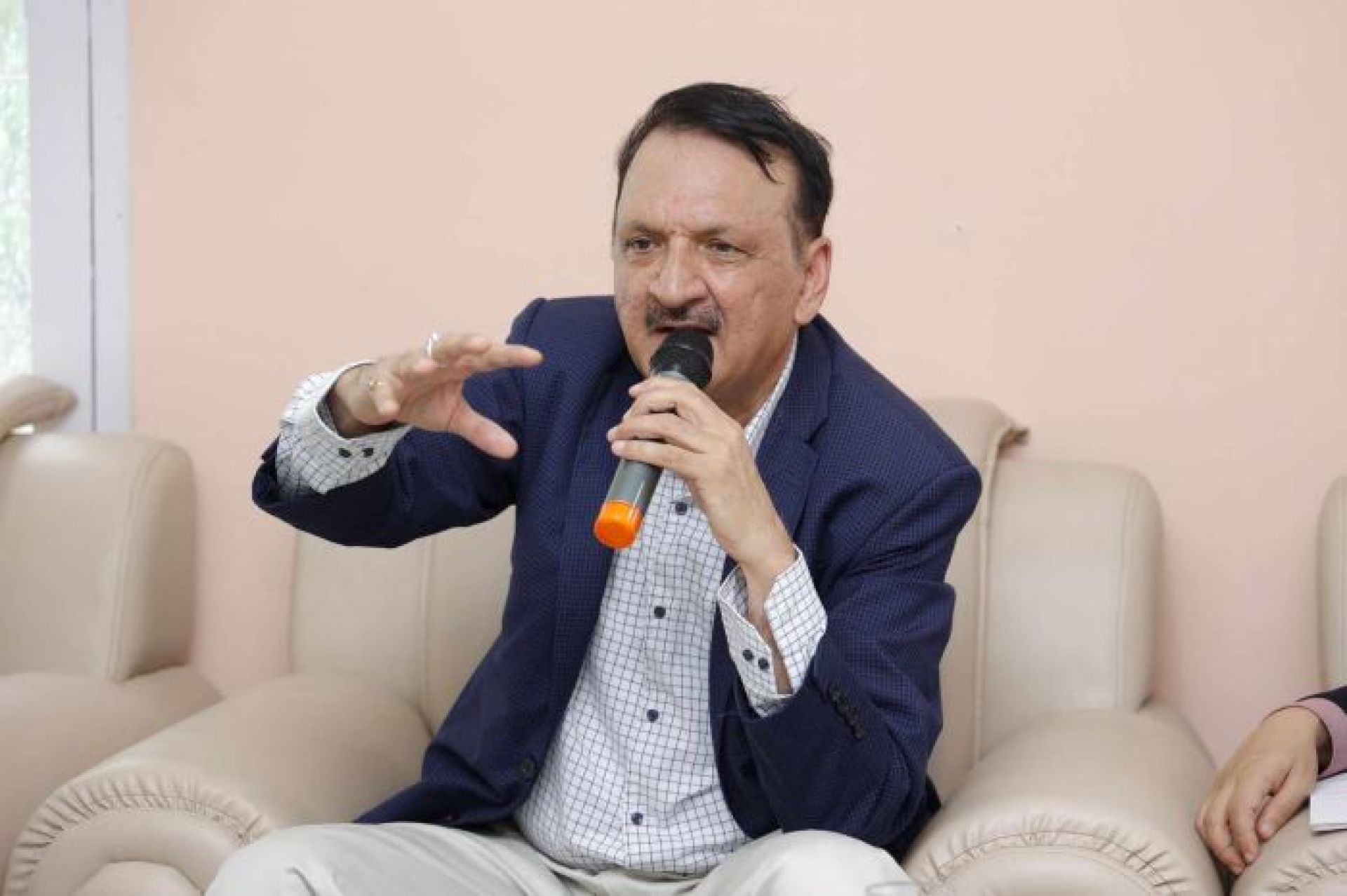 जलेश्वरलाई मुख्य भन्सार नाकामा स्तरोन्नति गरिन्छ: अर्थमन्त्री डा महत